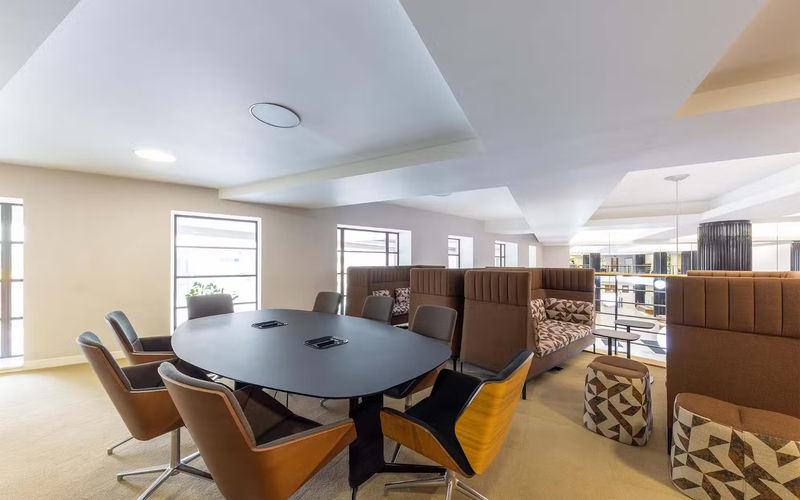 157-169 Buckingham Palace Road, London Image 6