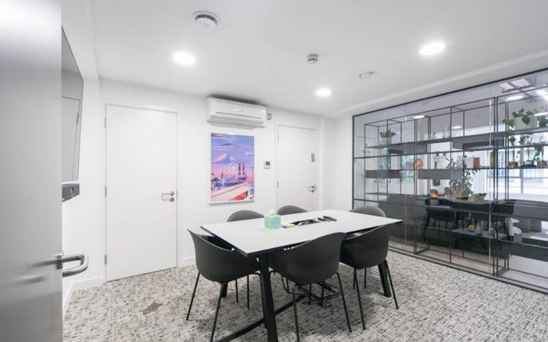 12-16 Clerkenwell Rd, London Image 3