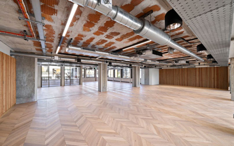 52 Tottenham St, London Image 4