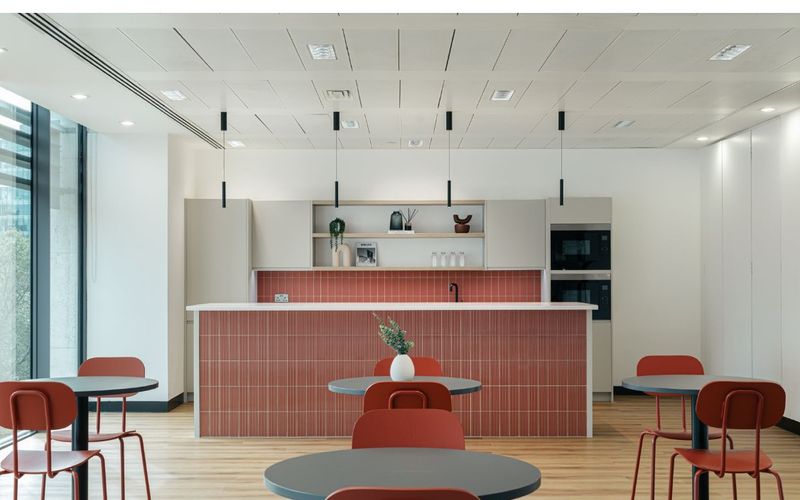 140 Aldersgate St, London Image 4