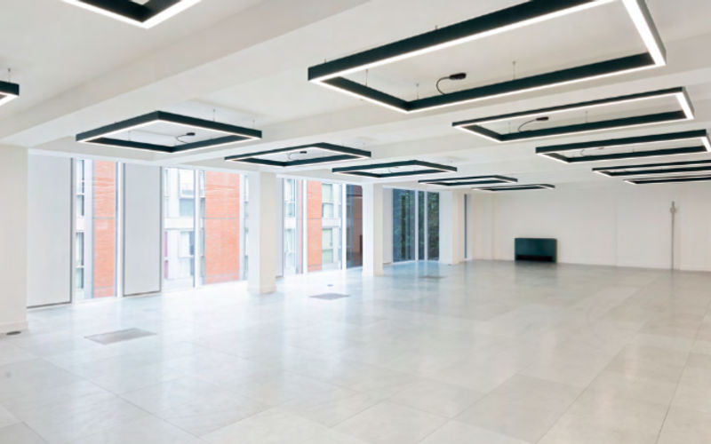 10 Whitfield St, London Image 2