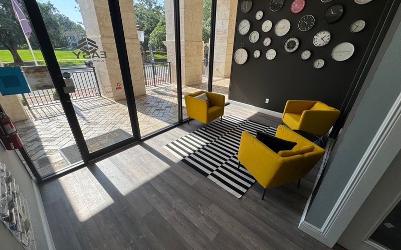 2121 South Hiawassee Road, Orlando Image 2