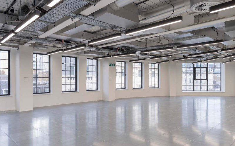 120 Cannon St, London Image 1