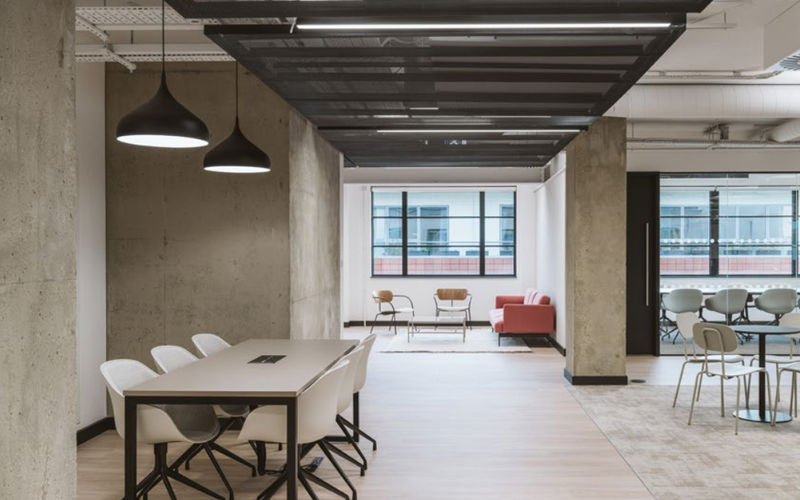 44 Featherstone Street, London Image 1