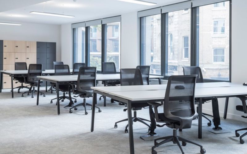 10-15 Queen S, London Image 3