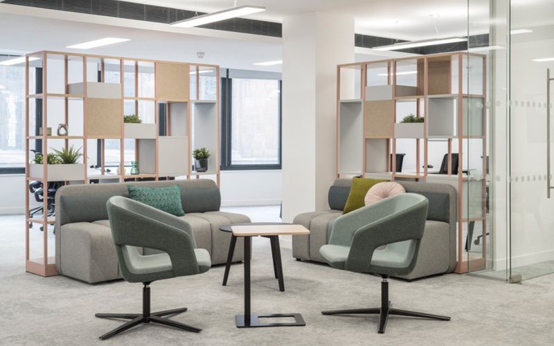 10-15 Queen S, London Image 4