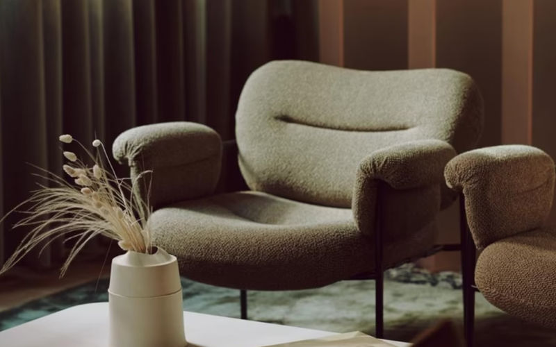 12 Red Lion Square, Holborn Image 5