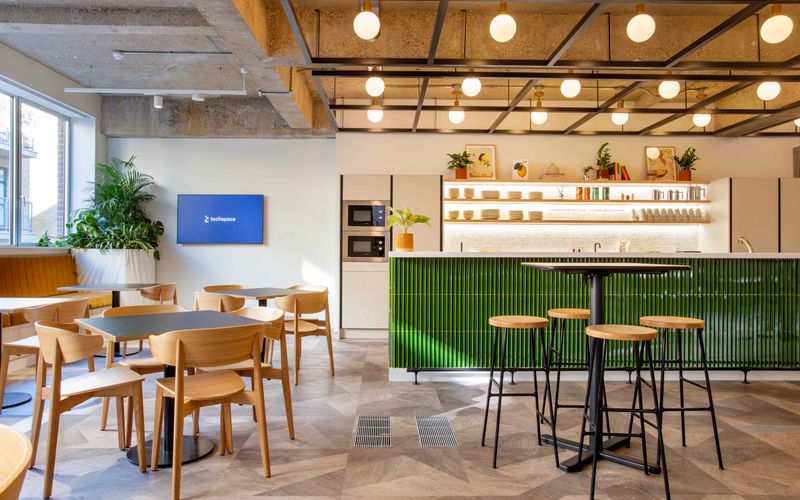 140 Goswell Road, Greater London Image 6