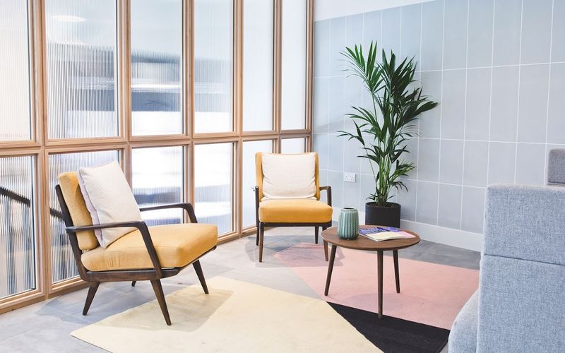 3 Lloyds Avenue, London Image 8