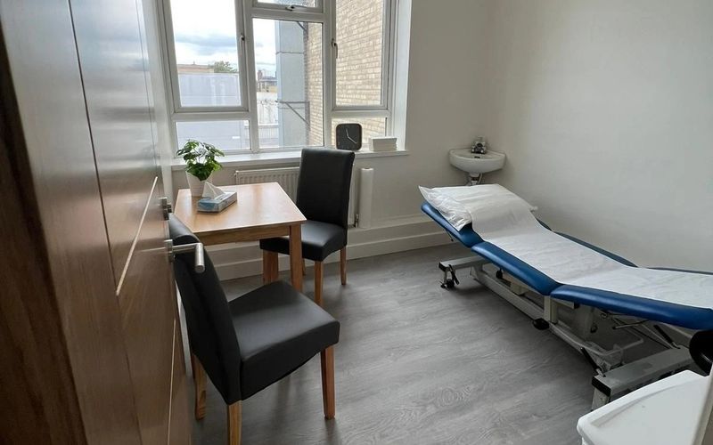 151-153 Clapham High Street, London Image 2