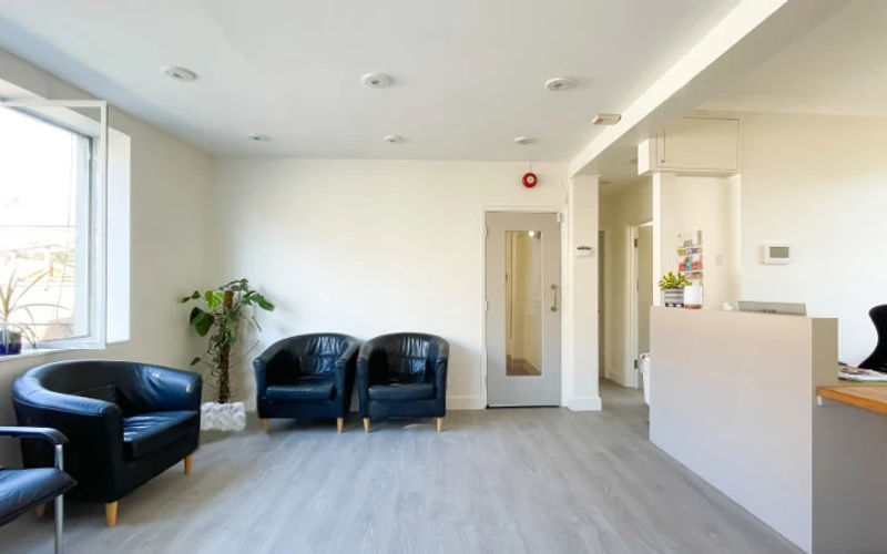 151-153 Clapham High Street, London Image 4