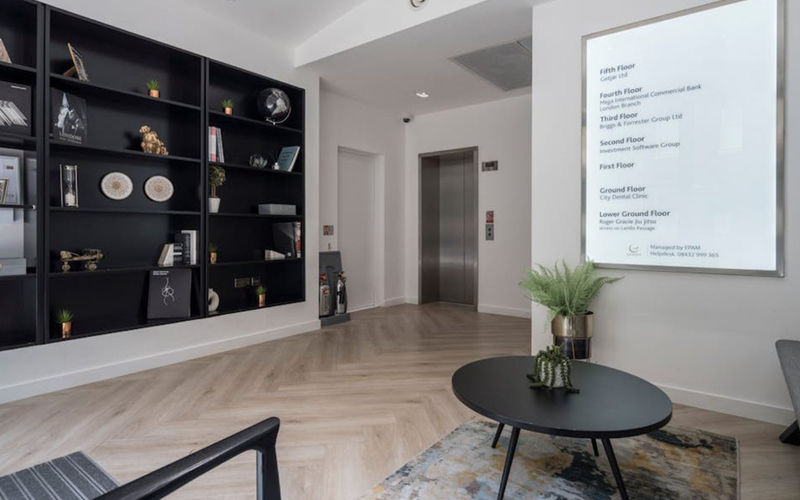 35 Chiswell Street, London Image 9