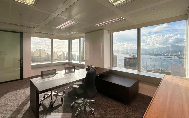 99 Queen's Road Central, Central Image 8