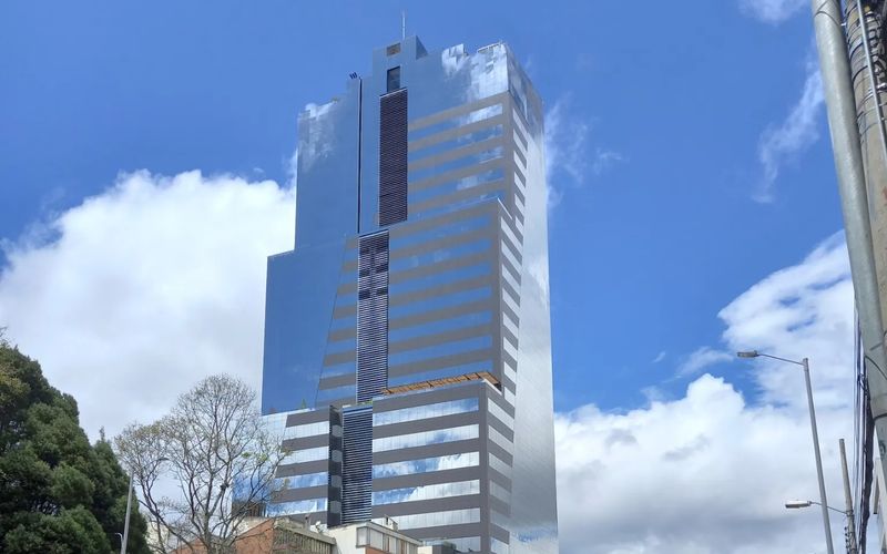 19 Avenida #95-20, Bogotá Image 7