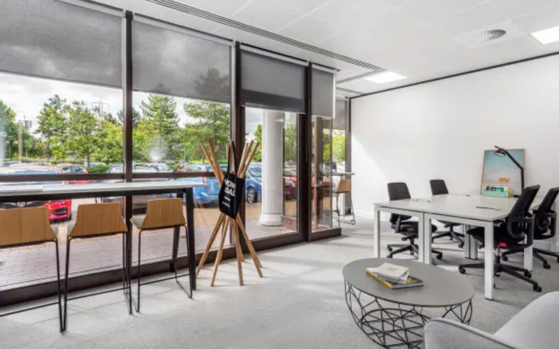 30-10 41st Ave, Long Island City Image 3