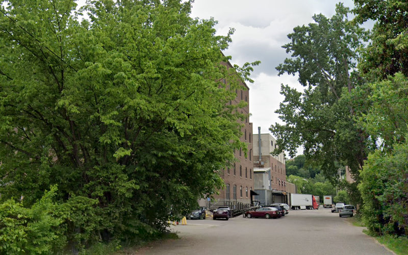 102 Water St W, St Paul Image 1