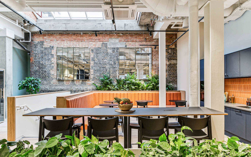 4 Queens Road, London Image 12