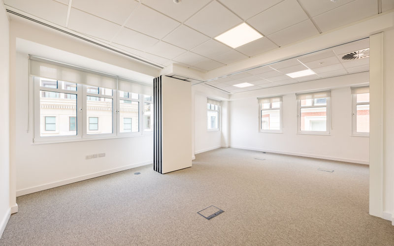 61 Queen Street, London Image 3