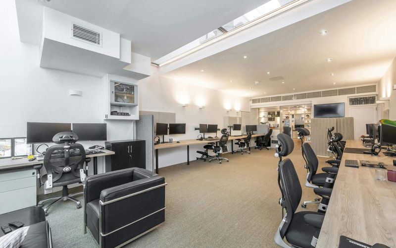 18 Newman Street, Fitzrovia Image 1