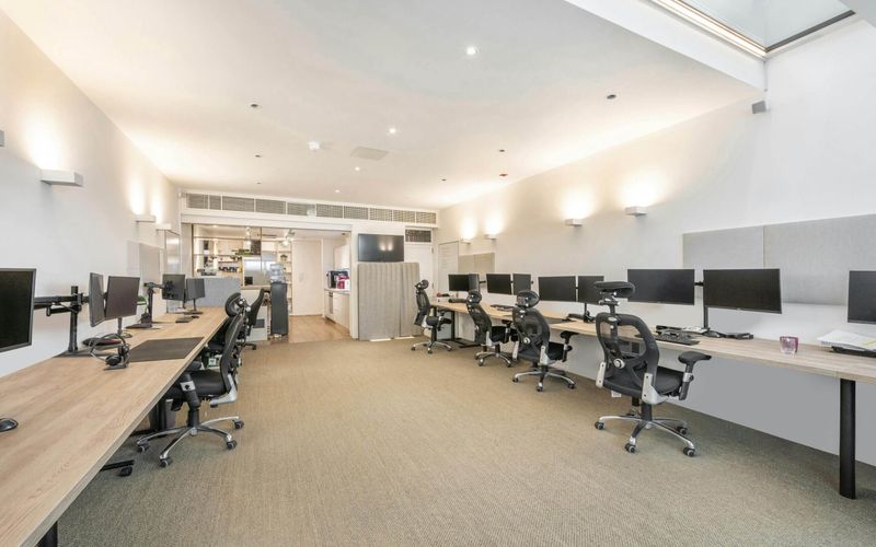 18 Newman Street, Fitzrovia Image 3