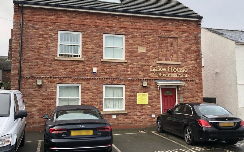 Lake Place, Hoylake Image 10