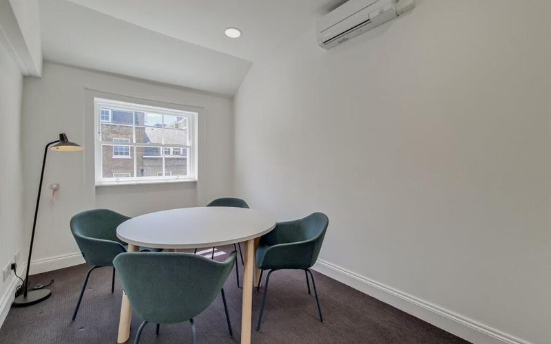 3 Fitzhardinge Street, London Image 3