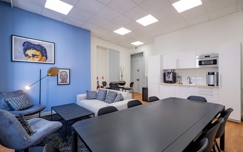 2 Place De La Bourse, Lyon Image 3