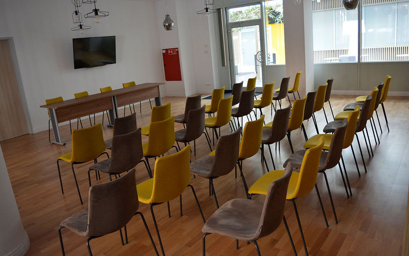 48-66 Lajos Utca, Budapest Image 1