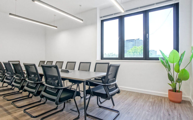 142 Central Street, London Image 4