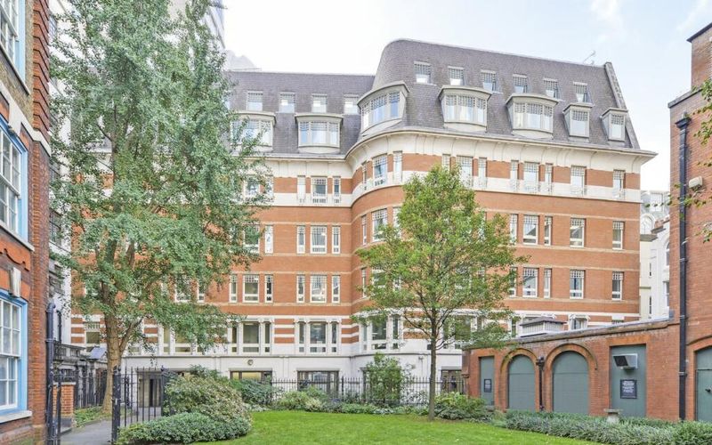 1 George Yard, London Image 8