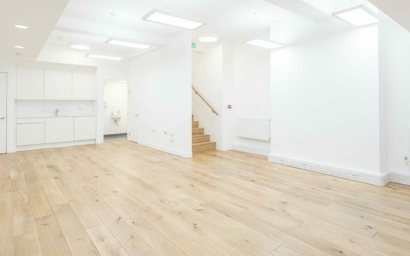 6-8 Emerald St, London Image 3