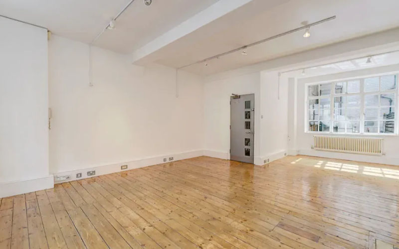 23 Ganton Street, Soho Image 3