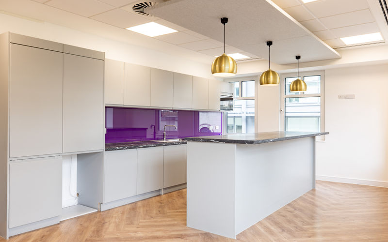 61 Queen Street, London Image 1