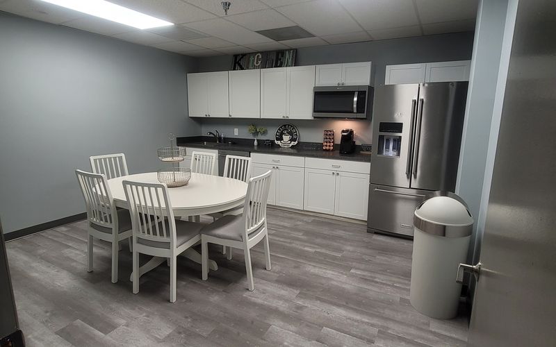 1300 Diamond Springs Road, Virginia Beach Image 8