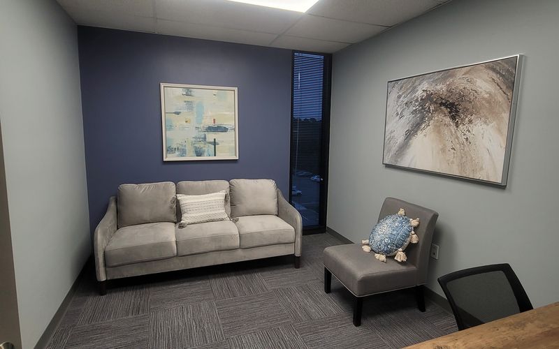 1300 Diamond Springs Road, Virginia Beach Image 7