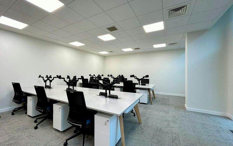 6 Tinworth Street, Bankside Image 1