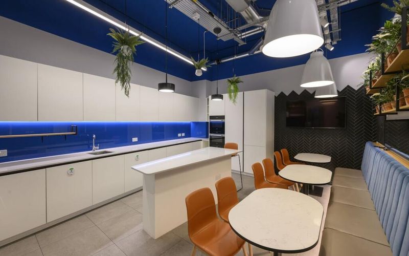 68 Alie Street, London Image 7