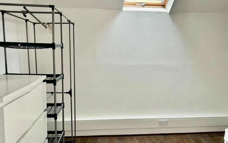 33 Eyre Street Hill, Clerkenwell Image 1