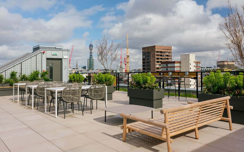 30 Golden Square, West End Image 2