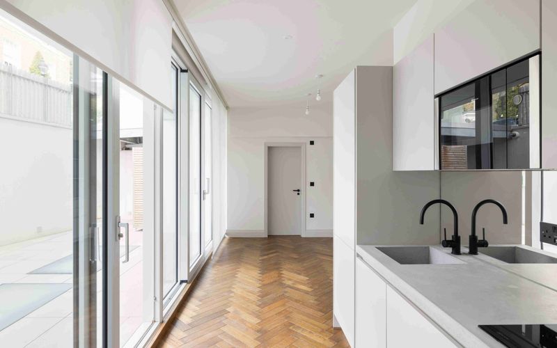 17 Barnsbury Terrace, Islington Image 4