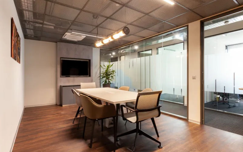 16 Northumberland Ave, London Image 2