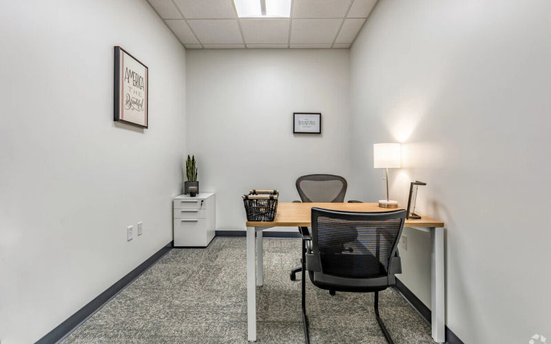 1901 Ulmerton Rd, Clearwater Image 3