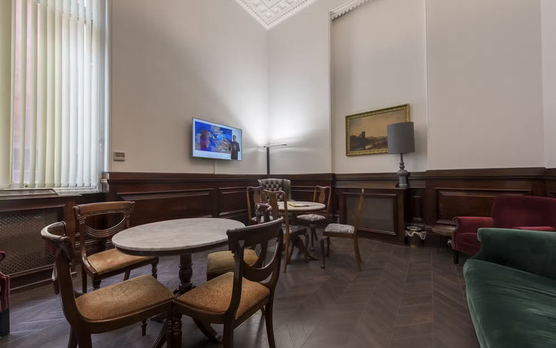 11-12 Tokenhouse Yard, London Image 1