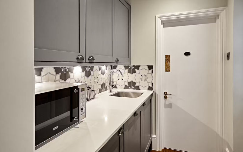 8-9 Percy Street, Fitzrovia Image 1