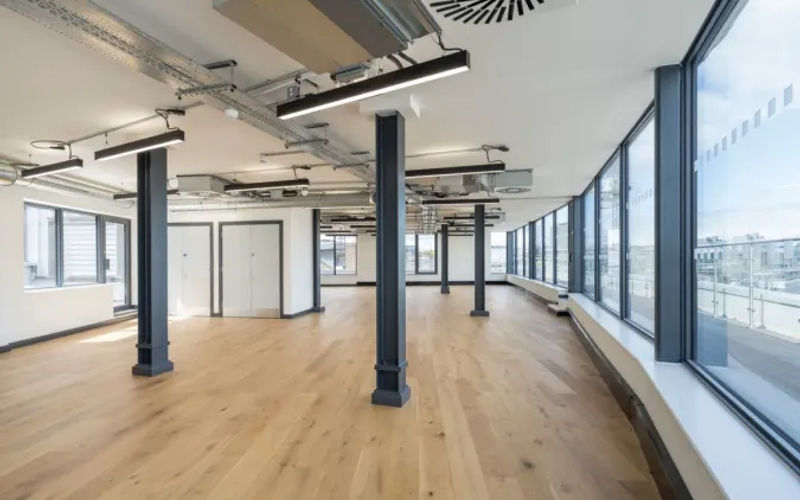 8 Charterhouse Buildings, London Image 2