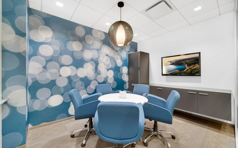 1600 Mcconnor Parkway, Schaumburg Image 1