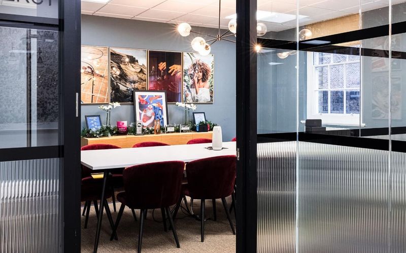 26-28 Bedford Row, Midtown Image 5