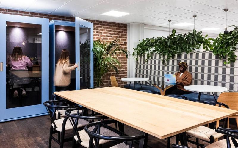 26-28 Bedford Row, Midtown Image 1