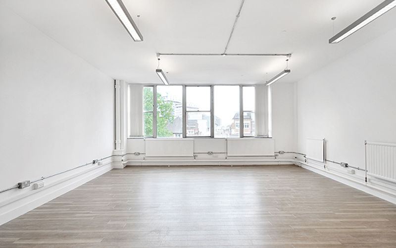 3-15 Whitechapel Road, Shadwell Image 4