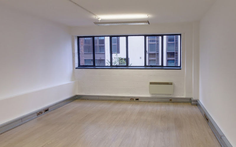 75 Whitechapel Road, Shadwell Image 7